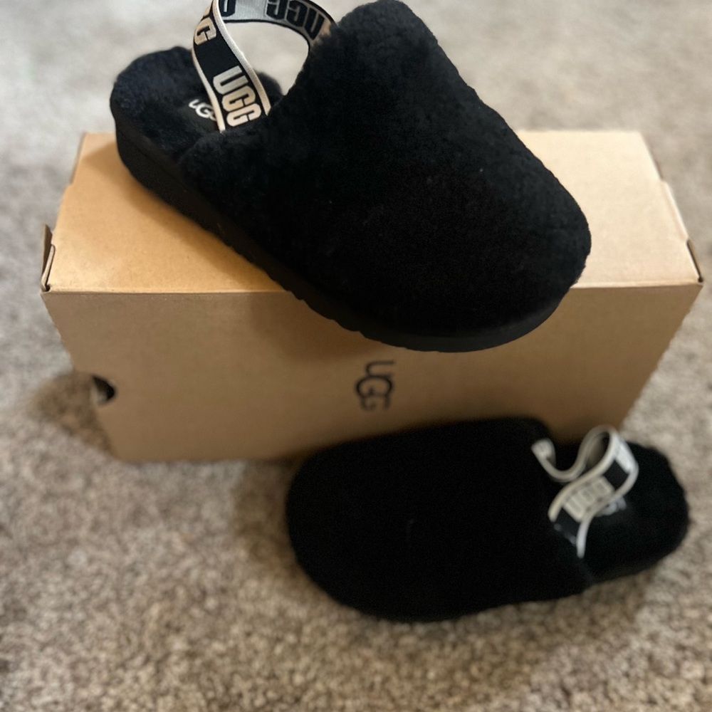 UGG Black Fluffy Slippers